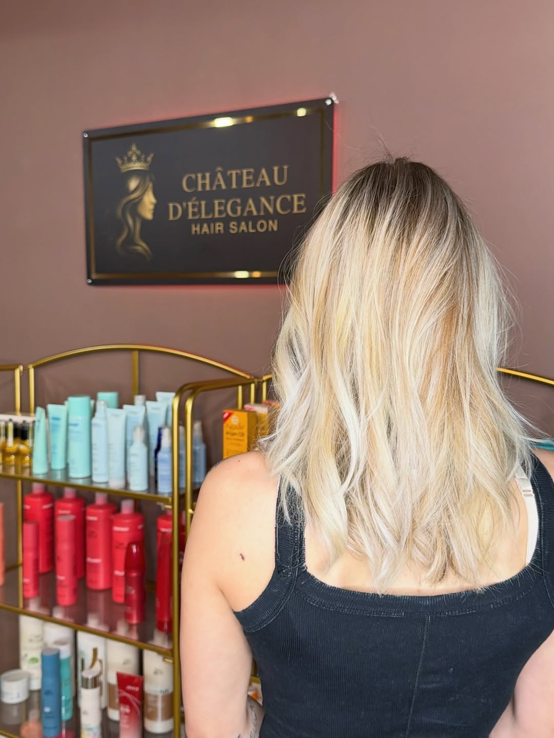 Long dimensional blonde result in the Chateau D'Elegance studio